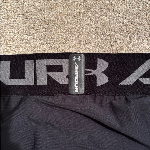 Under Armour Men's Soccer Black Compression Tights with Logo Waistband - Picture 6 of 6